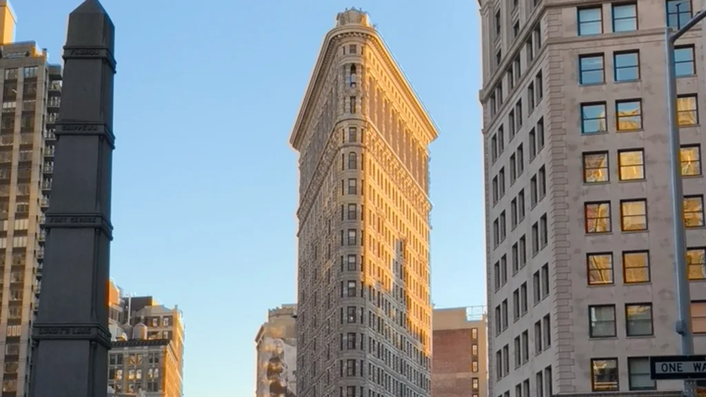 Took this photo on the street with the view of the iconic Flatiron Building.