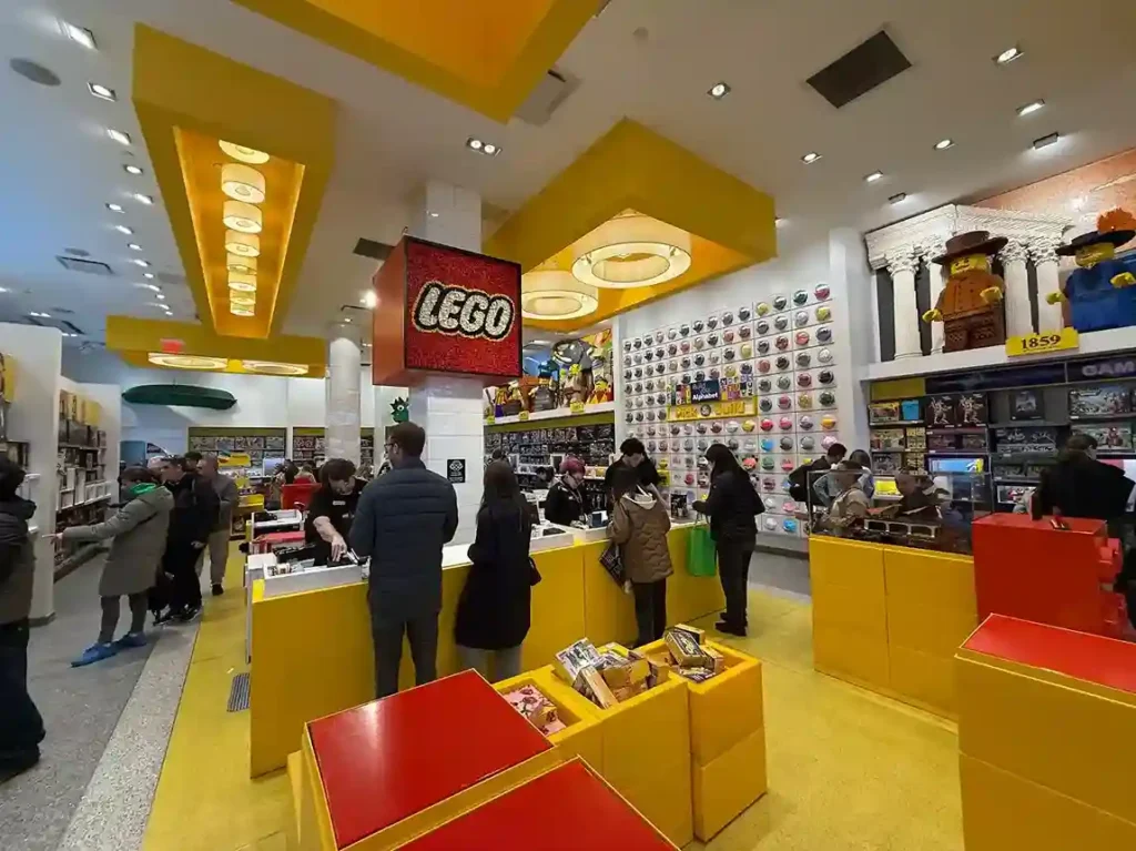 Lego Store NYC: Best lego shopping right in the Flatiron District