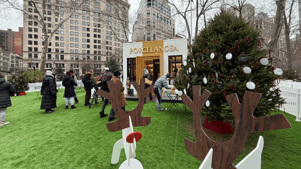 Family Friendly Hotels Flatiron: Near these hotels is this park by my house called Madison Square Park.